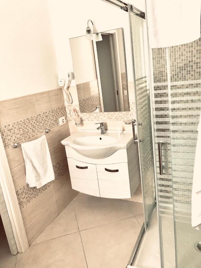 Serena Rooms Solofra Екстер'єр фото