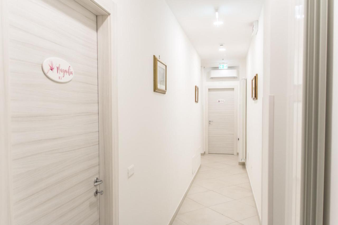Serena Rooms Solofra Екстер'єр фото