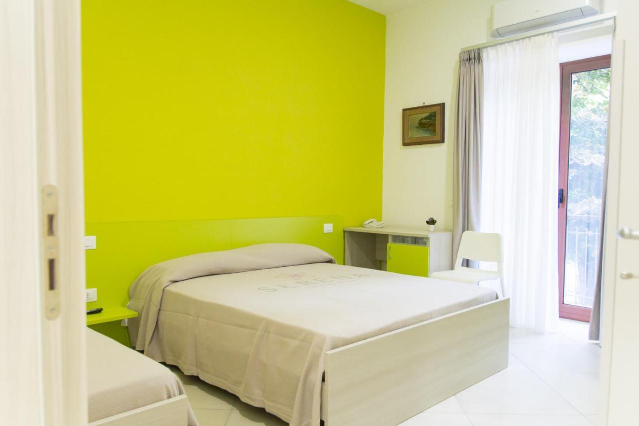 Serena Rooms Solofra Екстер'єр фото